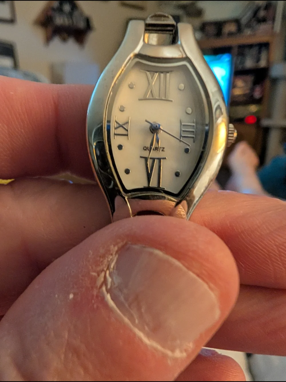 Silver Quartz Wristwatch with Roman Numerals Brand New Battery In It
